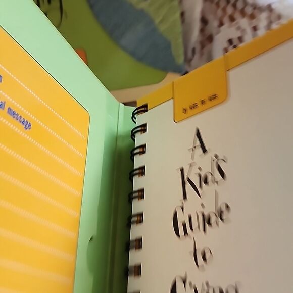 A Kid's Guide To Giving Freddi Zeiler - Picture 3 of 16